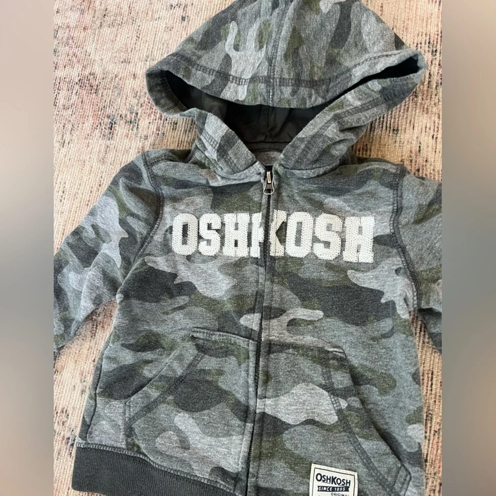 OshKosh B'gosh Gray Camo Kids Hoodie Zip up 12-18 mo baby